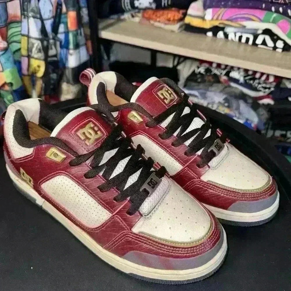 RARE DC Premier SN VTG  Y2K Fat Tongue Shoes Sneakers Burgundy Gold Men Size 8.5 - Picture 3 of 11